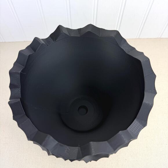 Bane Planter, Indoor Flower Pot, Tabletop Planter, Sculpted Geometric Pattern - Picture 5 of 11